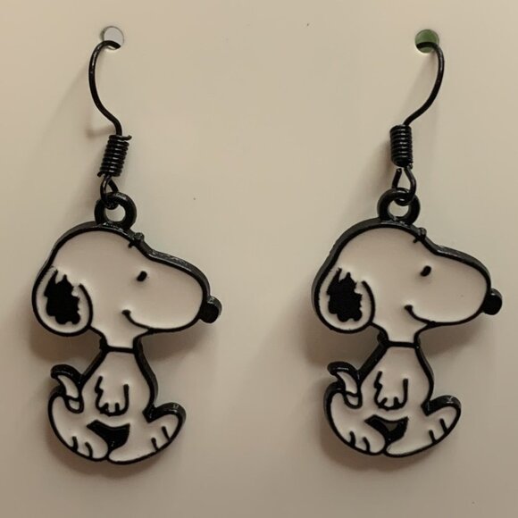 Snoopy Earring, Peanuts Earring, Gift Idea, Snoopy Jewelry, Peanuts Jewerly - Picture 11 of 11
